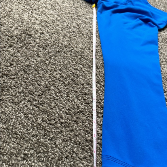 Lululemon cropped yoga pants, size 6 - Picture 8 of 13